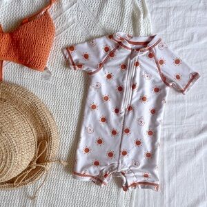 Winnie Pooh + Sun Disney baby 12 months size - zip-up swimsuit one-piece summer